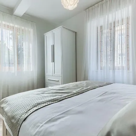 St.lucija Apartman *