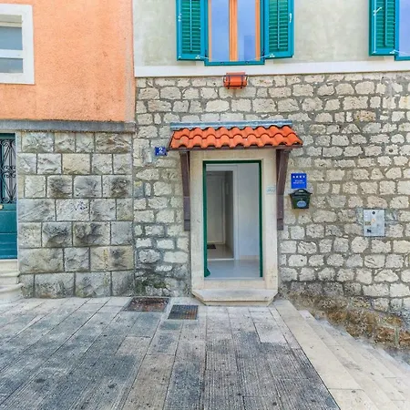 Apartment St.lucija *