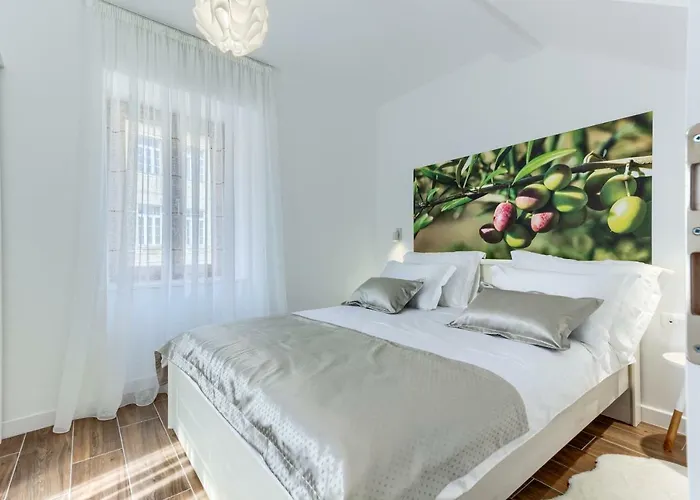 Apartment St.lucija *